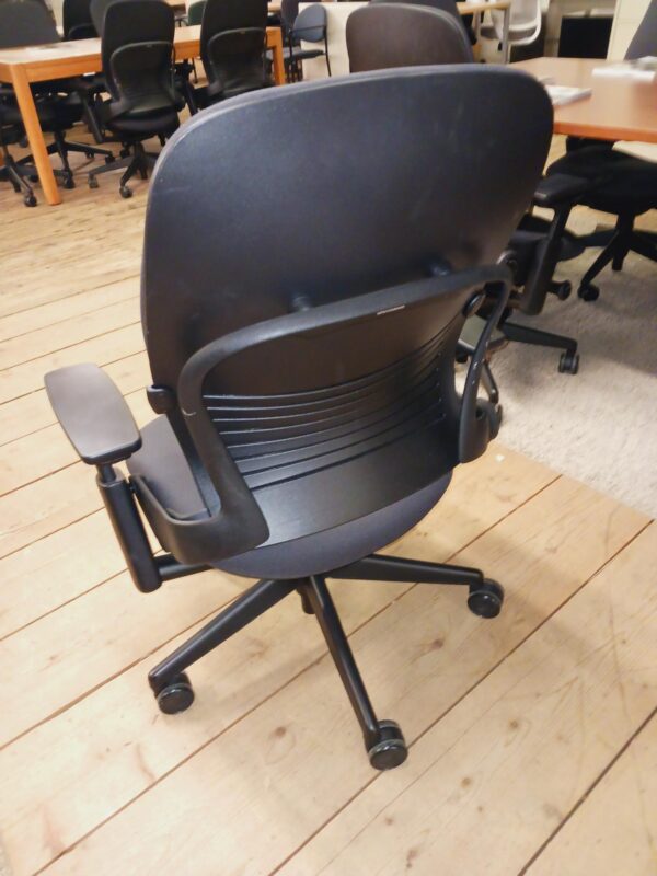 Task Chair - Image 2