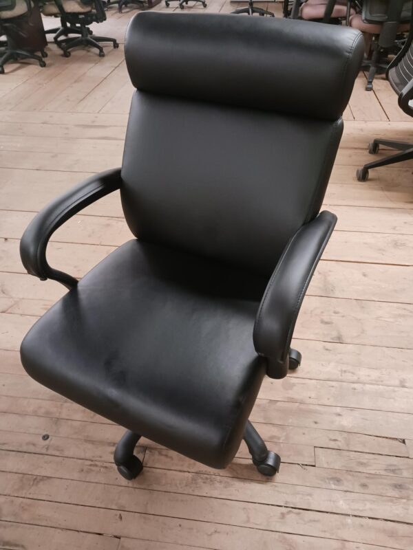 Task Chair