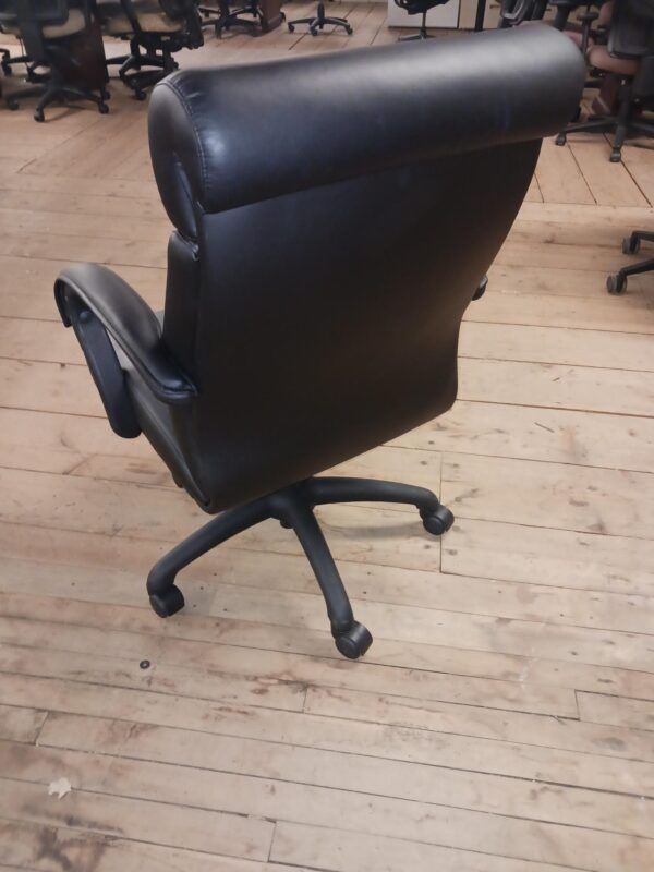Task Chair - Image 3