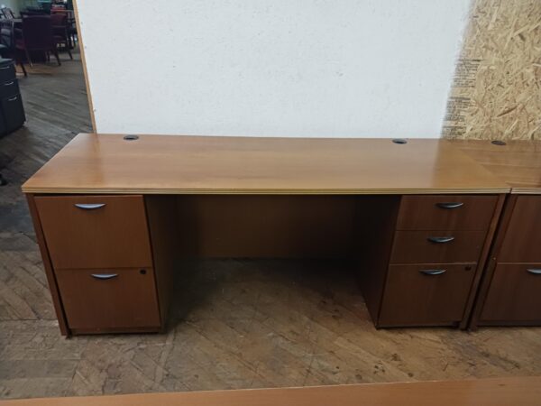 Double Ped Desk - Image 5