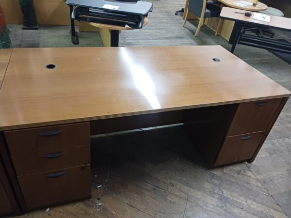 Double Ped Desk - Image 3