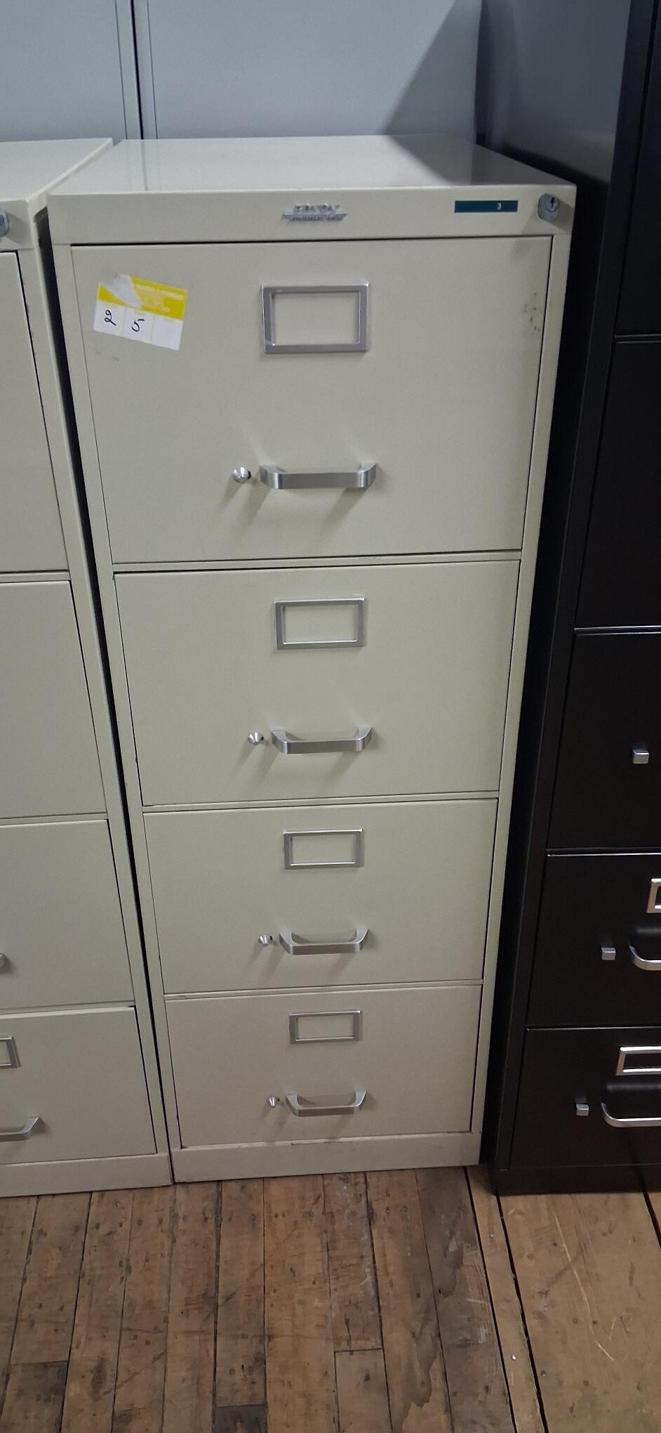 4 Drawer ; Envoy