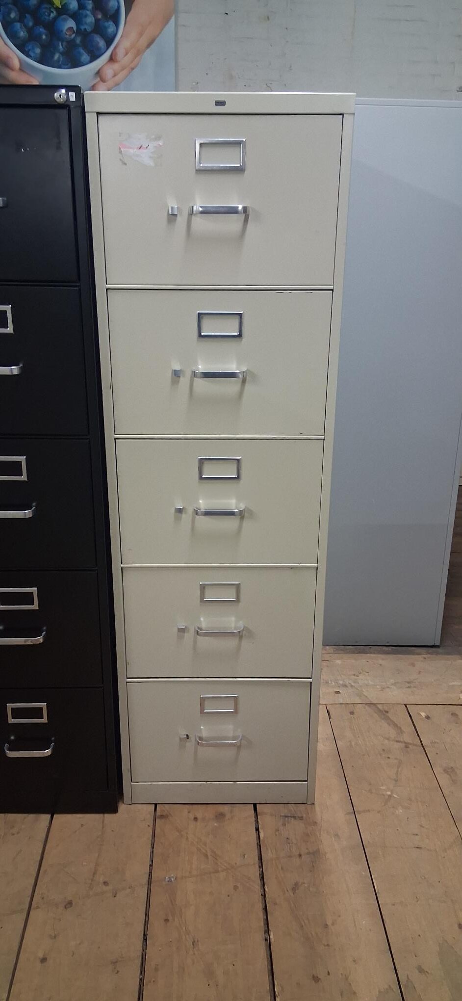 5 Drawer ; HON